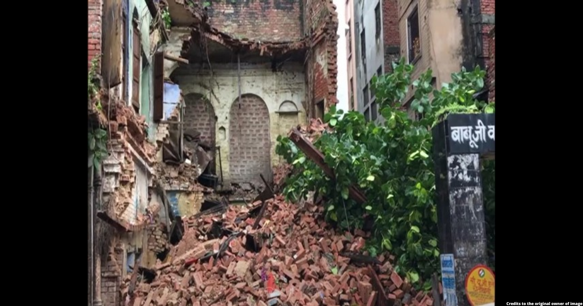 UP: Building collapses in Kanpur due to incessant rains